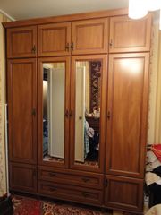 Продам шкаф плательный