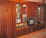Продам б/у стенку в хорошем состоянии